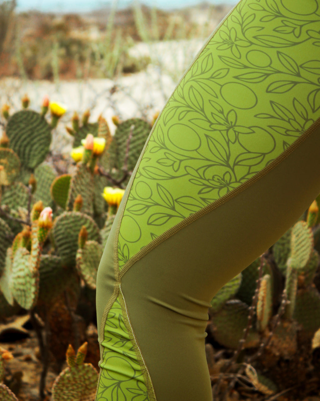 Detalle del diseño del Legging Horizonte de Luxaro